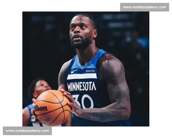 从赛场风云到战术博弈体育评论视角下的胜负密码解析与时代精神碰撞 从赛场风云到战术博弈体育评论视角下的胜负密码解析与时代精神碰撞