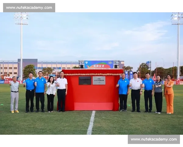 以足球俱乐部为核心推动城市文化与青训产业协同发展的新路径探索